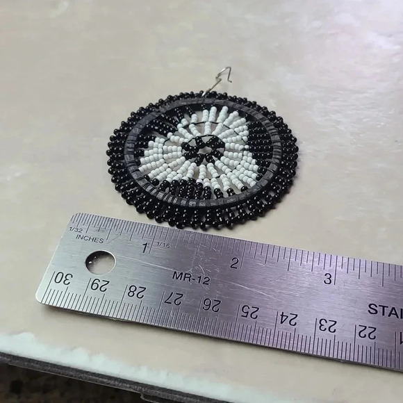 Handmade Black and white beaded circle earrings - Picture 9 of 9